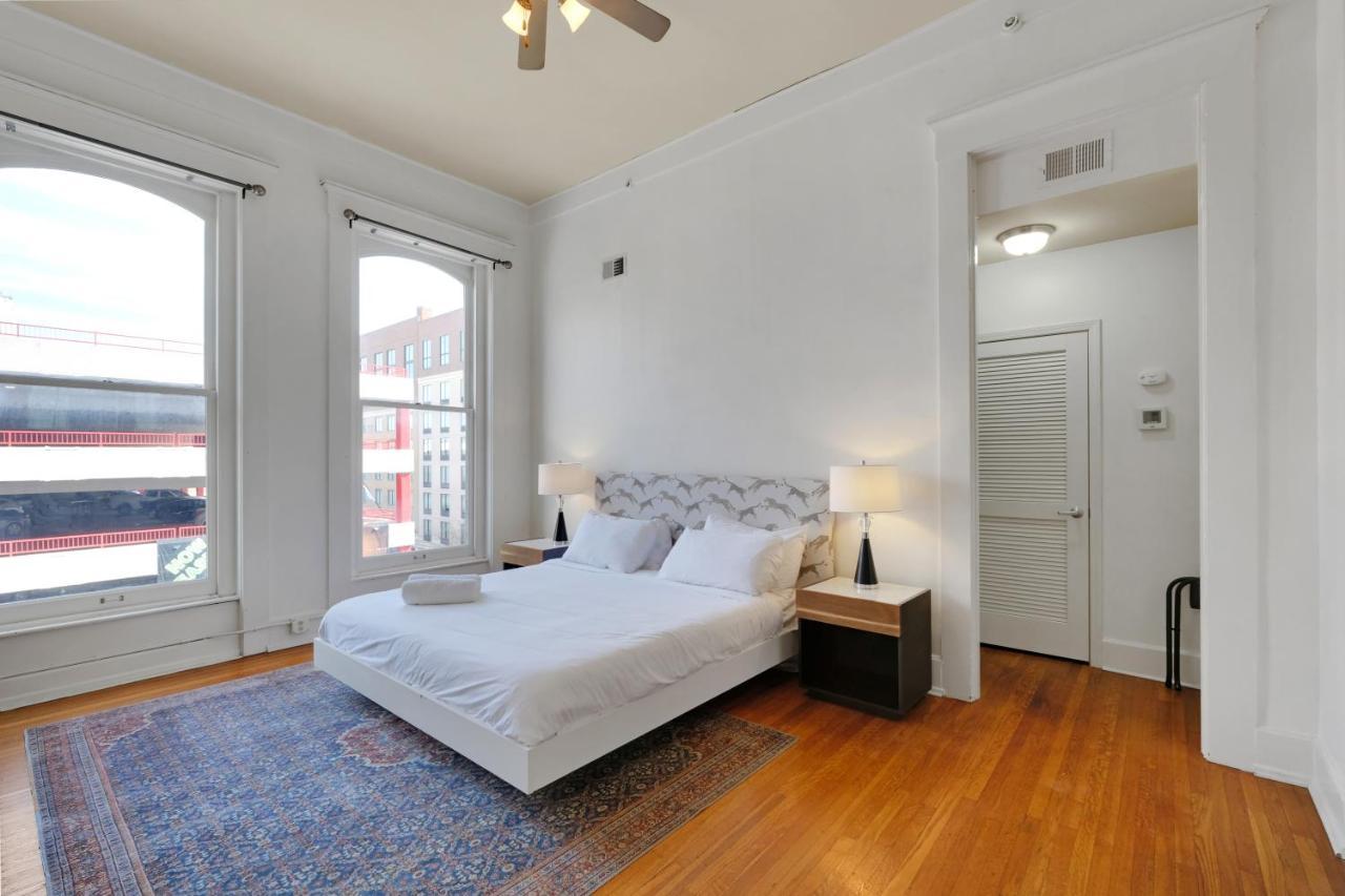 Apartment With King Bed In Downtown לואיוויל מראה חיצוני תמונה